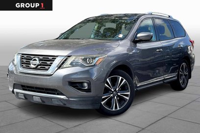 Used 2017 Nissan Pathfinder Platinum w/ Family Entertainment Package
