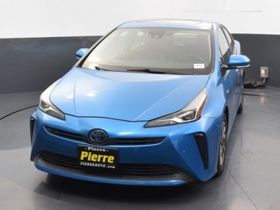Used 2019 Toyota Prius LE