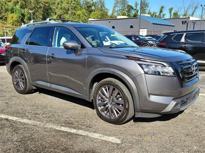 Used 2023 Nissan Pathfinder SL w/ SL Premium Package