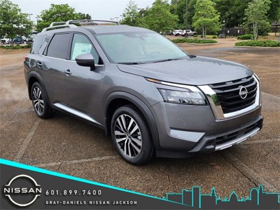 New 2025 Nissan Pathfinder Platinum