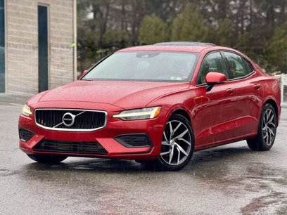 Used 2020 Volvo S60 T5 Momentum
