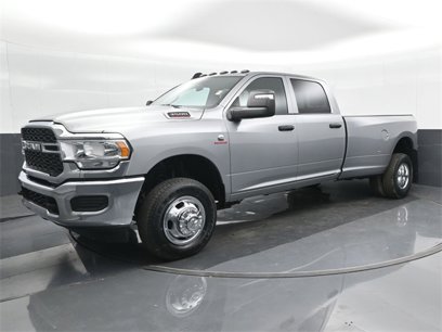 New 2024 RAM 3500 Tradesman w/ Chrome Appearance Group