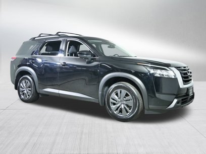 Used 2022 Nissan Pathfinder SV