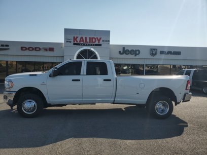 New 2024 RAM 3500 Tradesman w/ Chrome Appearance Group