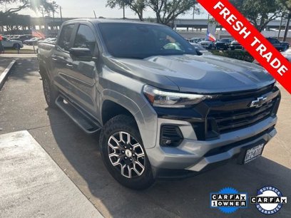 Used 2024 Chevrolet Colorado Z71 w/ Z71 Convenience Package 2
