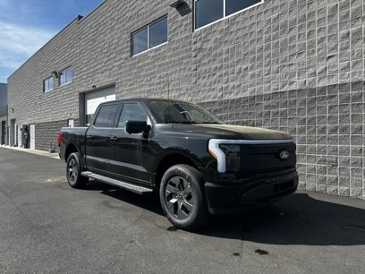 New 2025 Ford F150 Lightning XLT w/ Max Trailer Tow Package