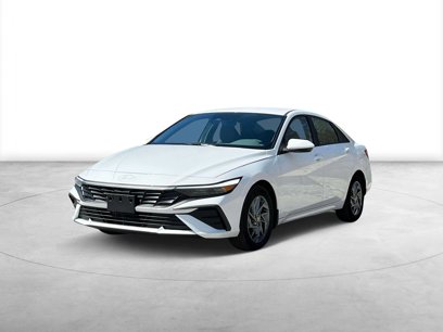 New 2024 Hyundai Elantra Blue