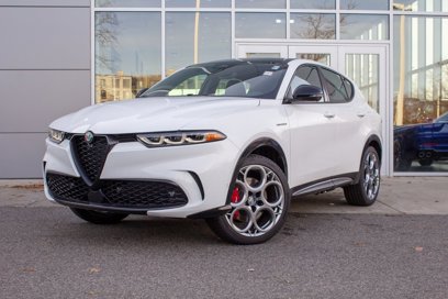 New 2025 Alfa Romeo Tonale Veloce w/ Premium Package