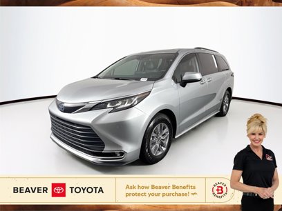 Certified 2022 Toyota Sienna XLE