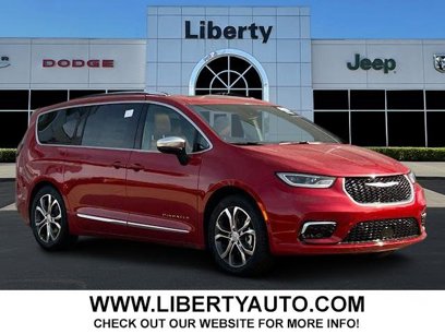 New 2025 Chrysler Pacifica Pinnacle