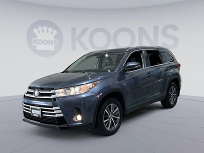 Used 2019 Toyota Highlander SE
