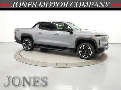 New 2025 Chevrolet Silverado EV LT w/ LT Premium Package