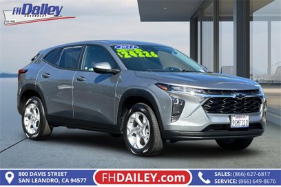 Used 2024 Chevrolet Trax LS w/ LS Convenience Package