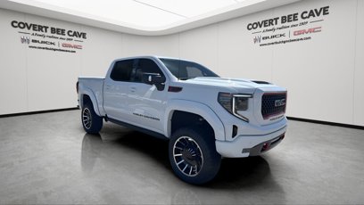 New 2025 GMC Sierra 1500 AT4 w/ AT4 Premium Package