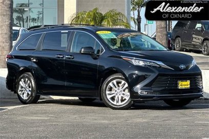 Used 2022 Toyota Sienna XLE