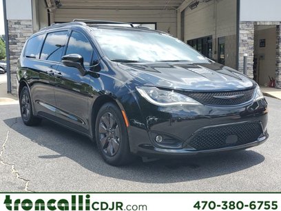Certified 2020 Chrysler Pacifica Limited w/ Quick Oder Package 2EV RED-S