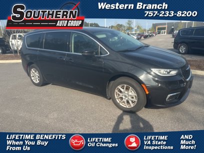 Certified 2022 Chrysler Pacifica Touring-L