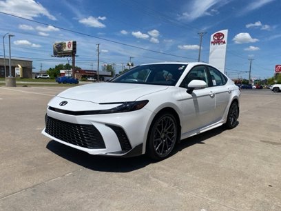 New 2025 Toyota Camry SE