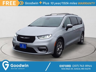 Used 2023 Chrysler Pacifica Limited