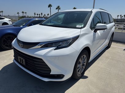Used 2023 Toyota Sienna LE