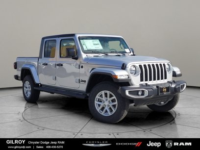 New 2023 Jeep Gladiator Sport