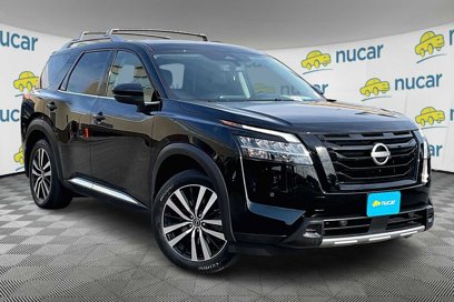 Used 2024 Nissan Pathfinder Platinum