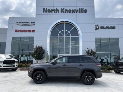 New 2024 Jeep Grand Cherokee Limited w/ Black Appearance Package