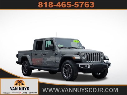 Used 2021 Jeep Gladiator Overland w/ Popular Equipment Package