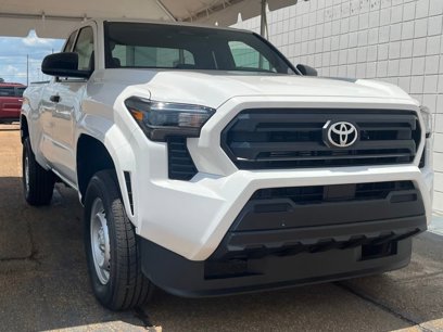 New 2025 Toyota Tacoma SR