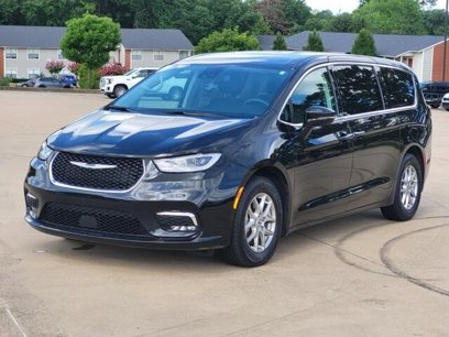 Used 2024 Chrysler Pacifica Touring-L