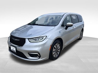 Used 2023 Chrysler Pacifica Limited