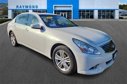 Used 2013 INFINITI G37 x w/ Premium Pkg