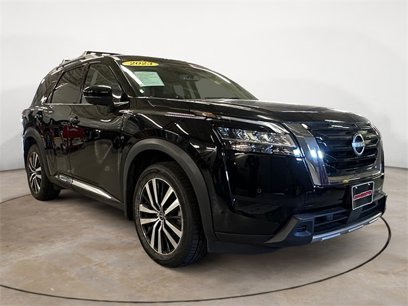 Used 2023 Nissan Pathfinder Platinum w/ Cargo Package