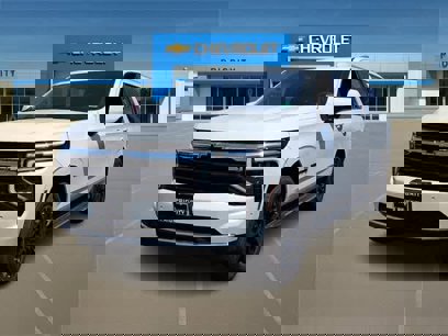 New 2025 Chevrolet Suburban LS