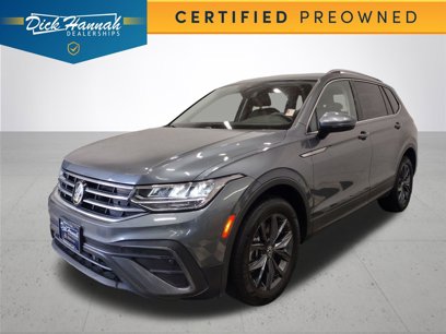 Used 2022 Volkswagen Tiguan SE w/ Panoramic Sunroof Package