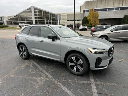 New 2025 Volvo XC60 T8 Core w/ Protection Package Premier