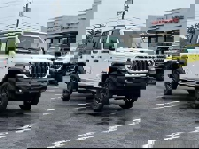 New 2025 Jeep Wrangler Unlimited Sport