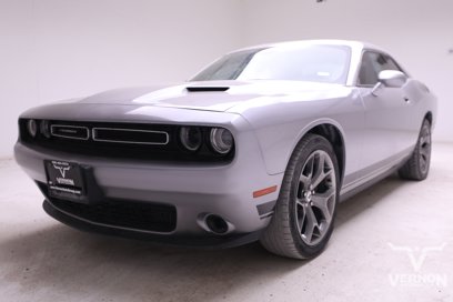 Used 2017 Dodge Challenger SXT