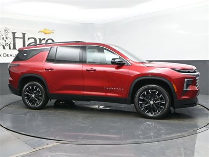 New 2025 Chevrolet Traverse LT w/ Sun and Wheel Package