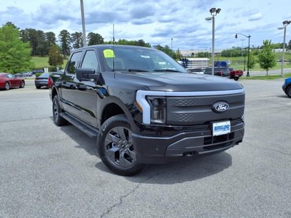New 2025 Ford F150 Lightning XLT w/ Max Trailer Tow Package