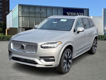 New 2025 Volvo XC90 T8 Plus w/ Protection Package Premier