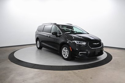Certified 2022 Chrysler Pacifica Touring-L