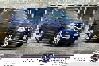 Used 2017 Nissan Rogue SV
