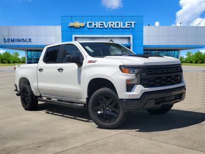 New 2025 Chevrolet Silverado 1500 Custom Trail Boss w/ Turbomax Blackout Package