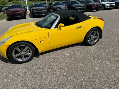 Used 2007 Pontiac Solstice Convertible w/ Premium Package