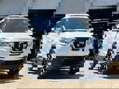 Used 2018 Nissan Kicks SV