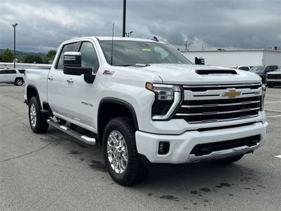 New 2025 Chevrolet Silverado 2500 LT w/ Z71 Chrome Sport Edition