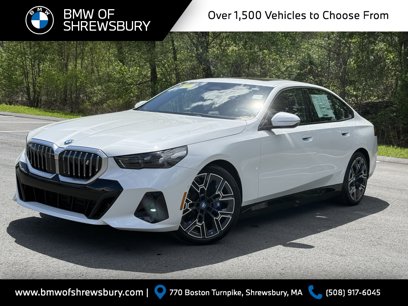 New 2025 BMW i5 xDrive40 w/ M Sport Package