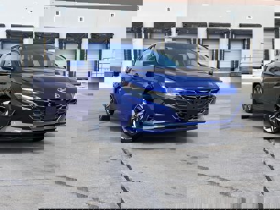Used 2022 Hyundai Elantra Limited w/ Cargo Package