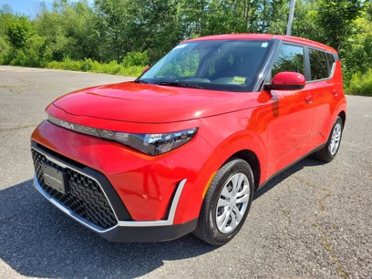 Used 2025 Kia Soul LX